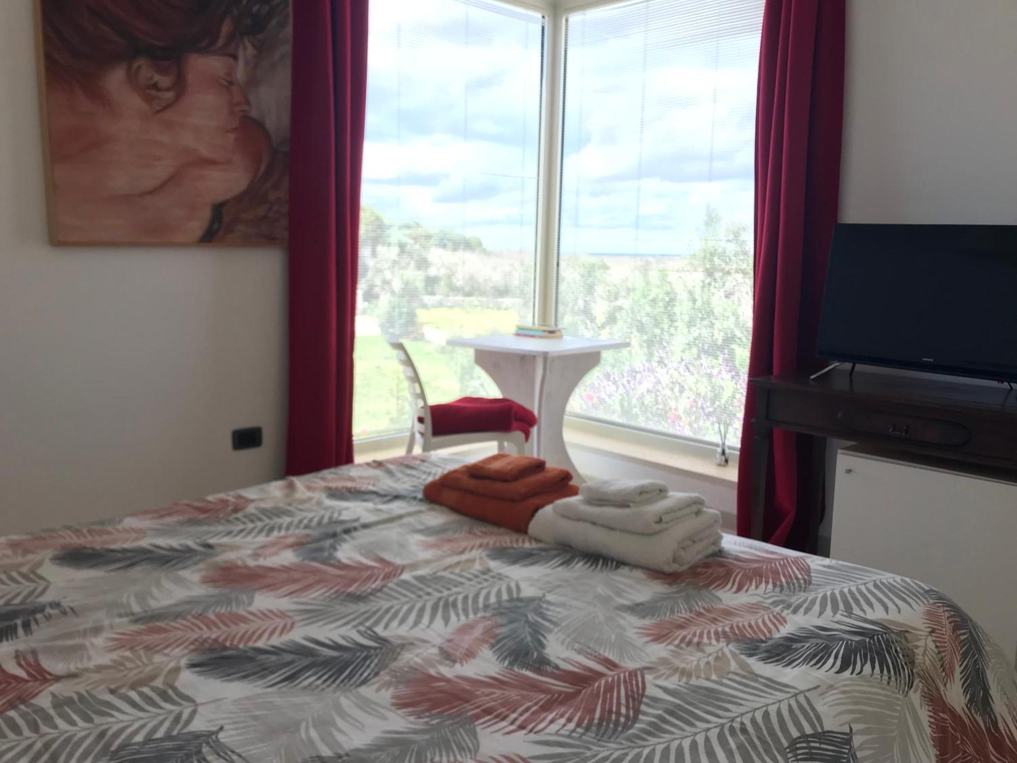 Tenuta Valle Dell Idro Otranto Con Piscina Casamassella Zewnętrze zdjęcie
